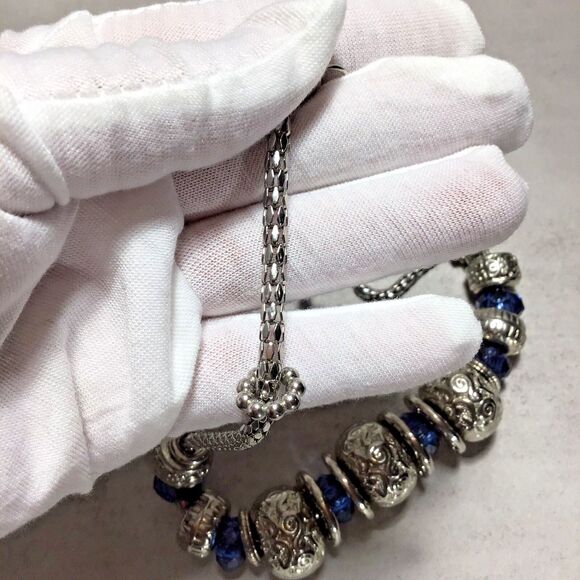 Sliding Beaded Necklace Chunky Bib Blue Faceted Silver Tone Mesh Chain 18.5" - Picture 3 of 5